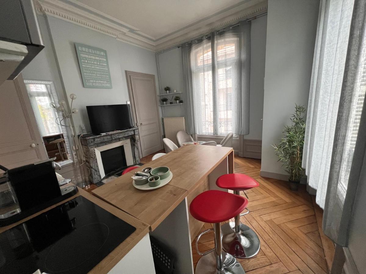 4 People+Free Street Parking+Cosy Centre Ville Apartment Руан Екстериор снимка