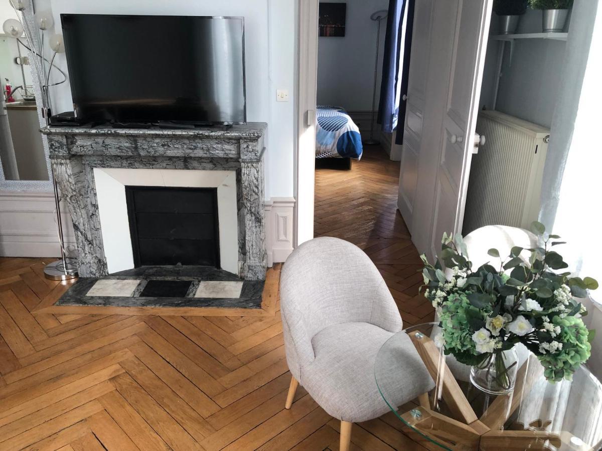 4 People+Free Street Parking+Cosy Centre Ville Apartment Руан Екстериор снимка